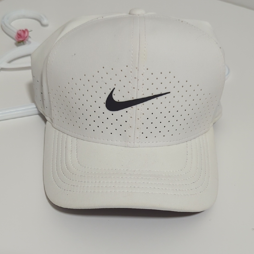 Nike White Dryfit Cap